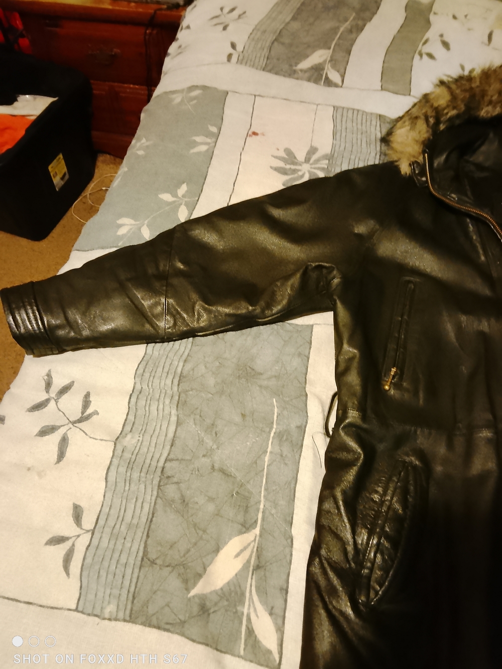 Vintage WILSONS LEATHER 90s Bomber Jacket Size M Black Removable Fur Hood Y2K - Picture 5 of 16
